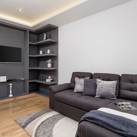 Apartment Hana Рийека Екстериор снимка