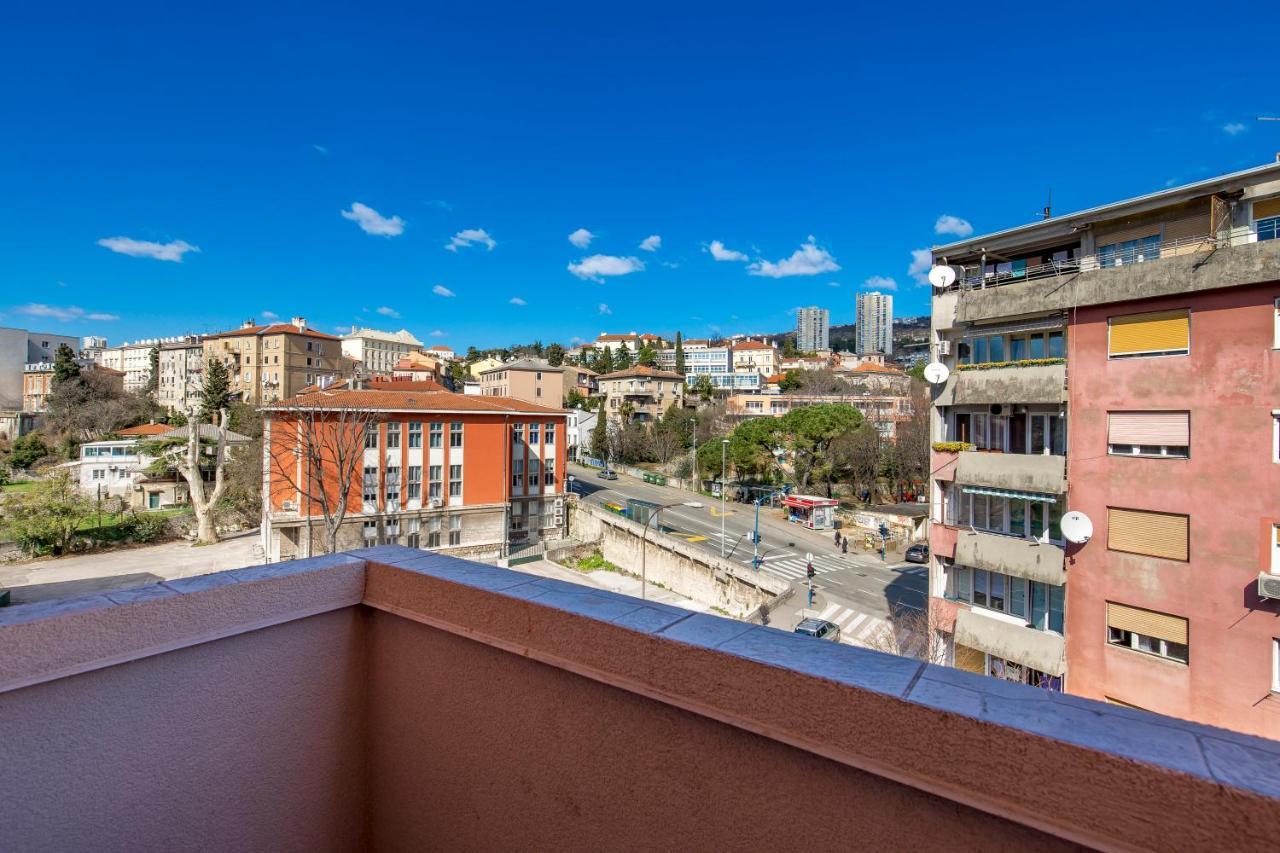 Apartment Hana Рийека Екстериор снимка