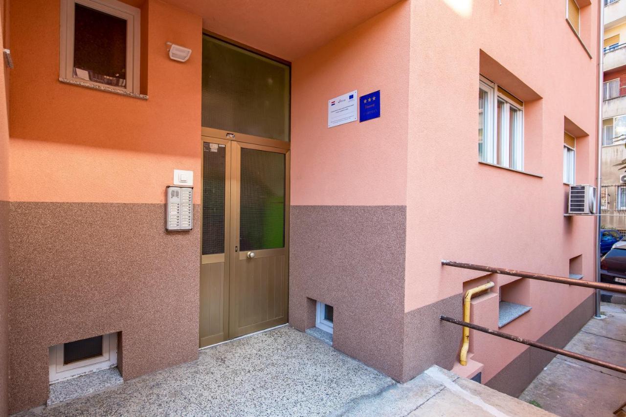 Apartment Hana Рийека Екстериор снимка
